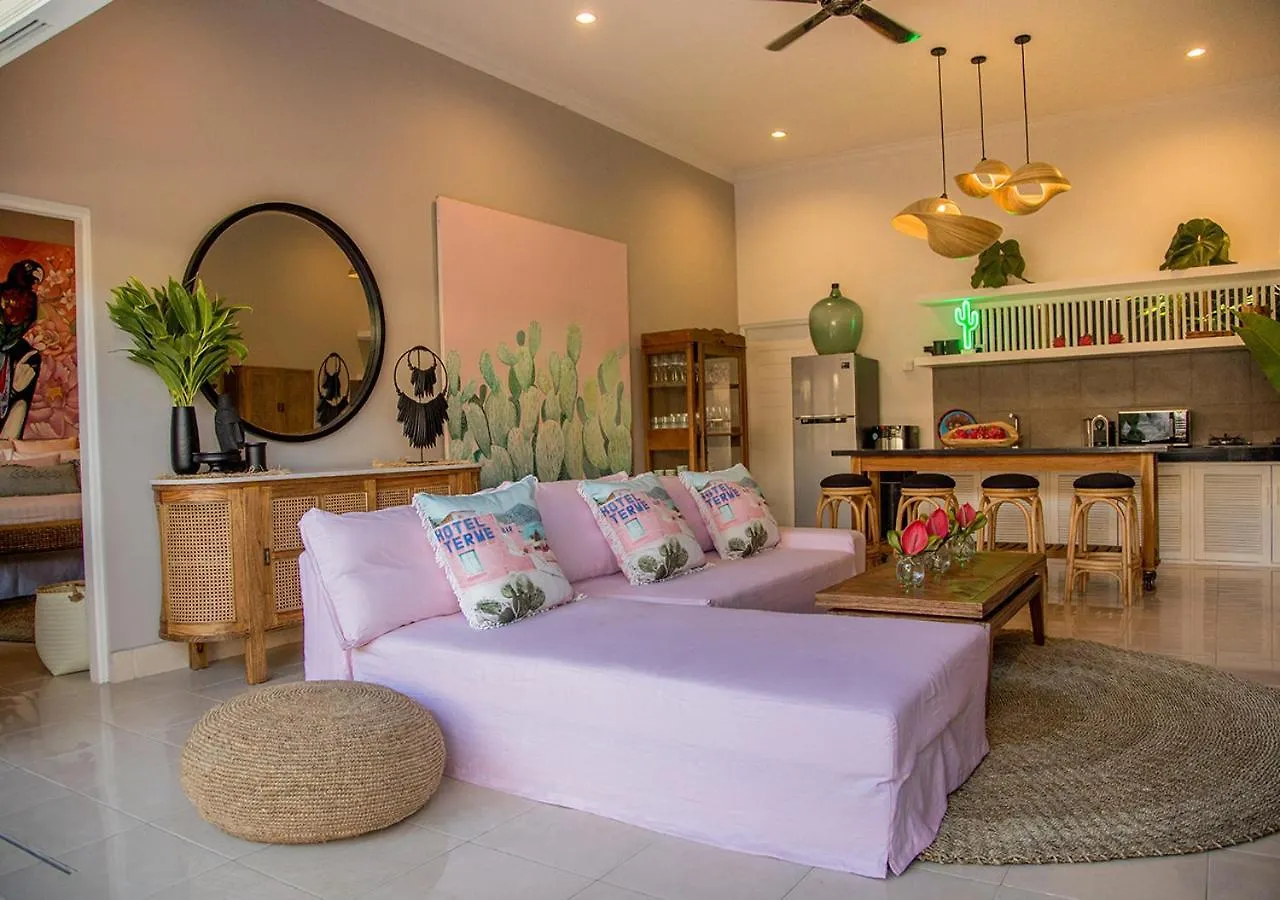 Villa Bloom 5 Close To The Beach Private Pool 3 Bedrooms 3 Bathrooms Seminyak  Seminyak (Bali)